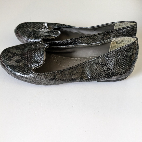 Snakeskin Loafer Size 8W - Picture 4 of 5